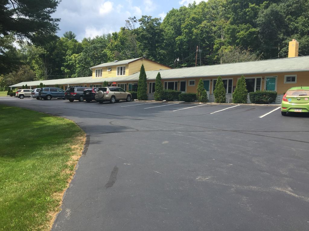 Fairbridge Express Motel