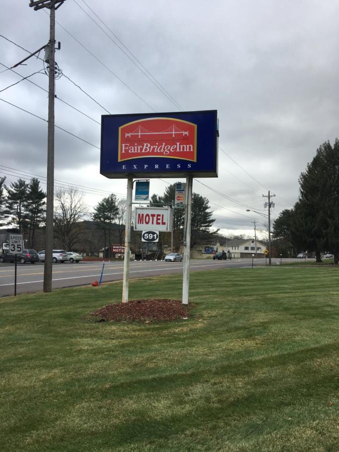 Fairbridge Express Motel 2*